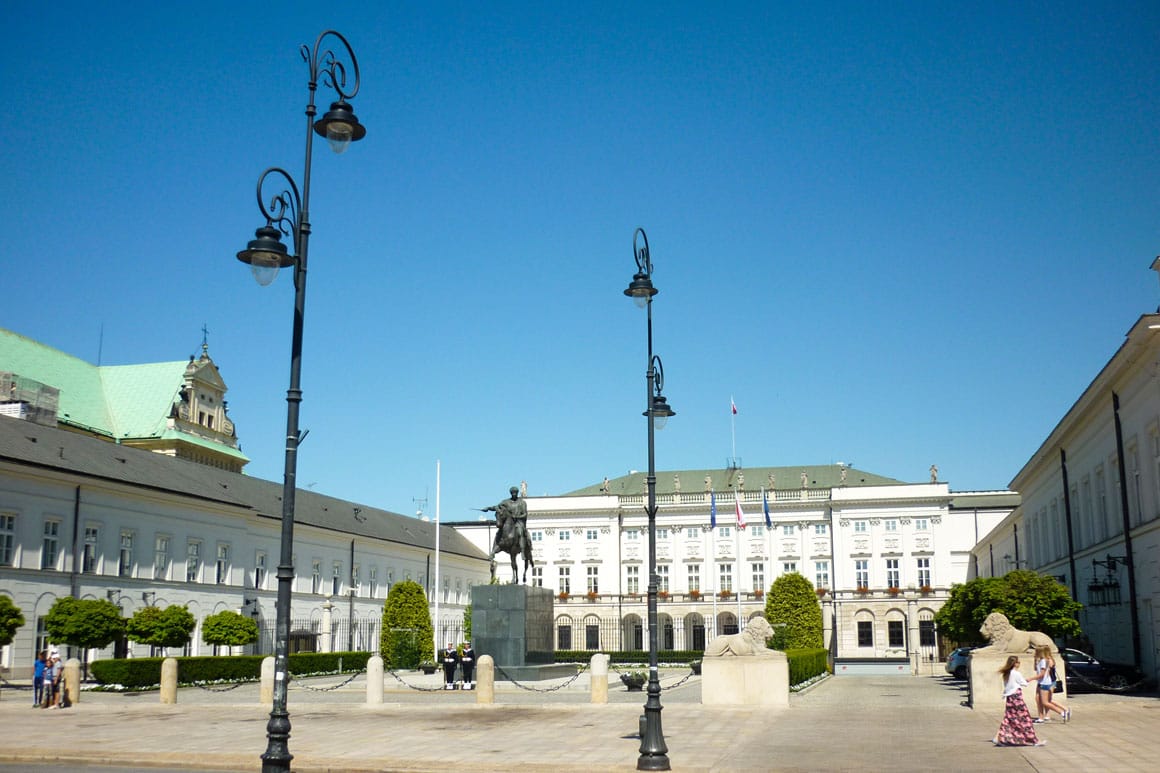 jardim e Palácio Presidencial em Varsóvia
