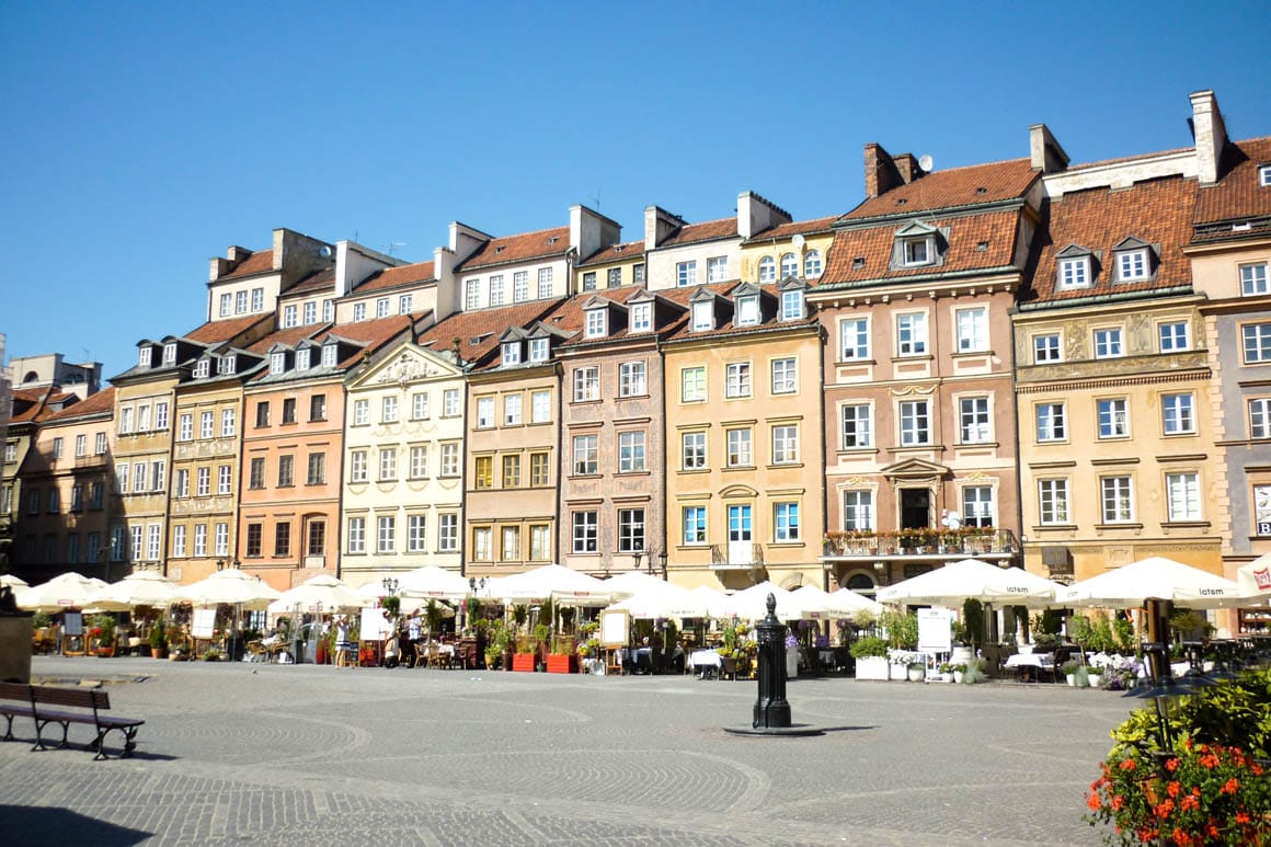 Edifícios da Praça do Mercado Velho em Varsóvia