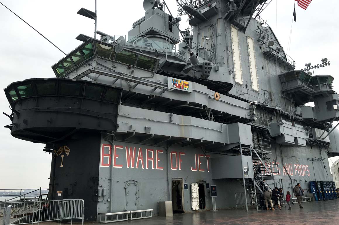 Museu Intrépido do Mar, Ar & Espaço em Nova York