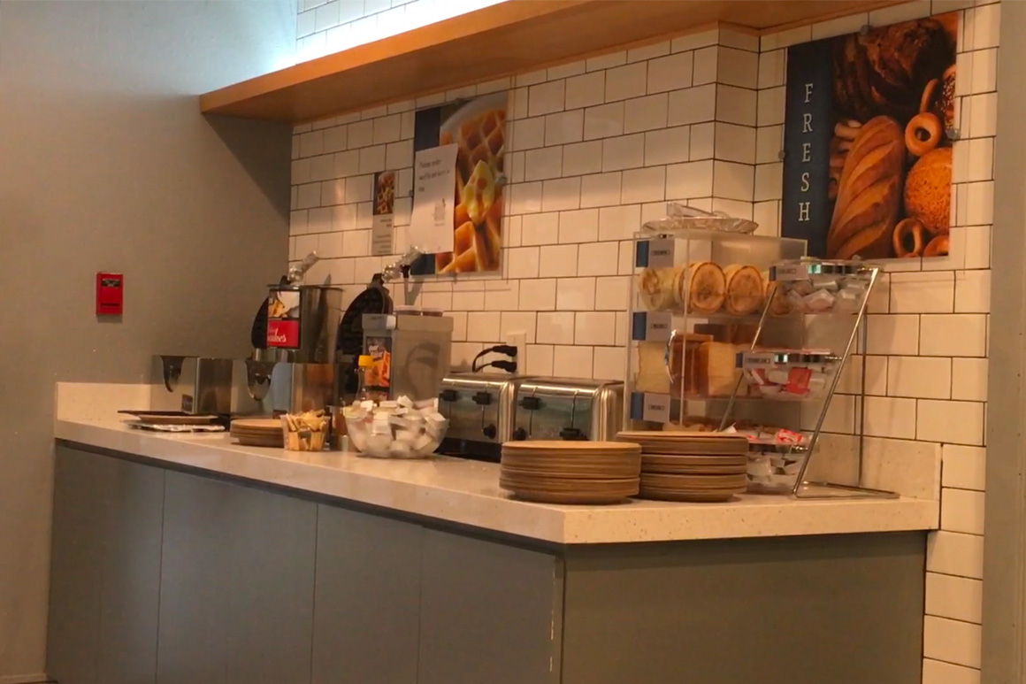 Opções do café da manhã no hotelBest Western Plus Meridian Inn & Suites- Orange/ Anaheim