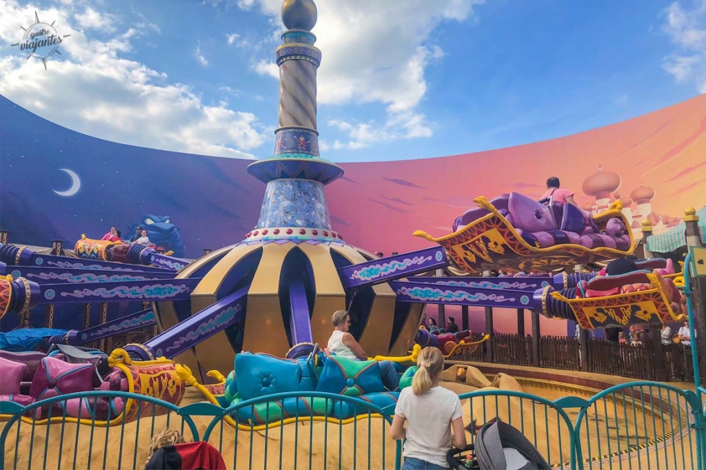 Les Tapis Volants - Flying Over Agrabah walt disney studios park