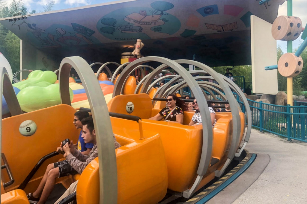 Slinky Dog Zigzag Spin Walt Disney Studios Park