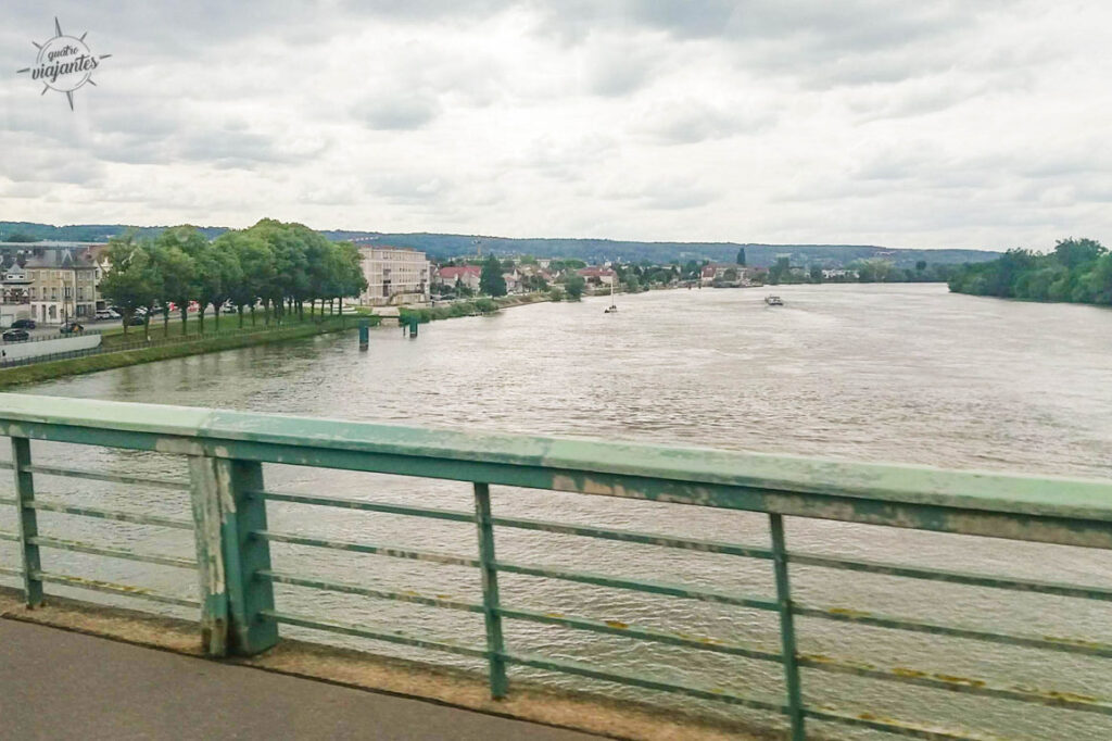 Travessia sobre o rio em Vernon-Giverny