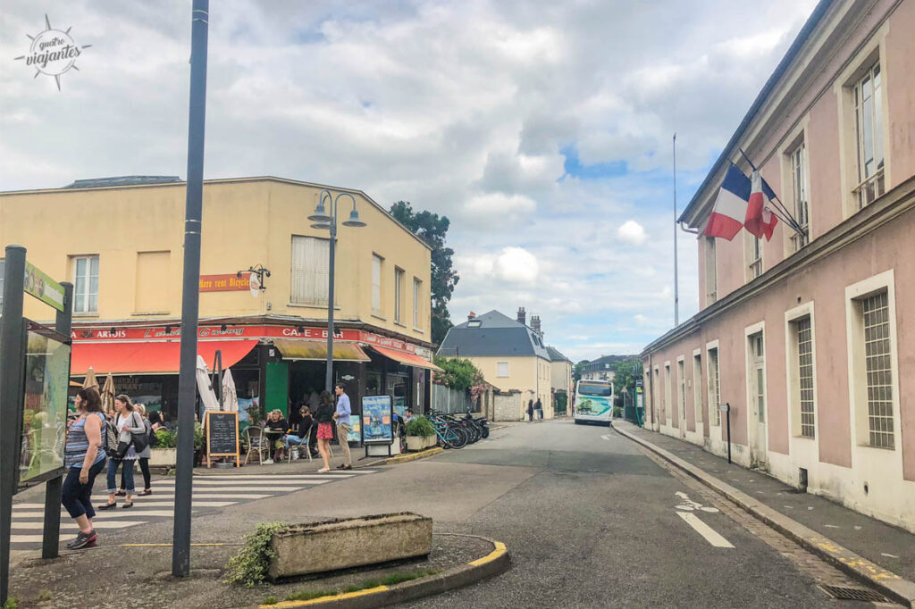 Ponto do Ônibus em Vernon para sair para Giverny
