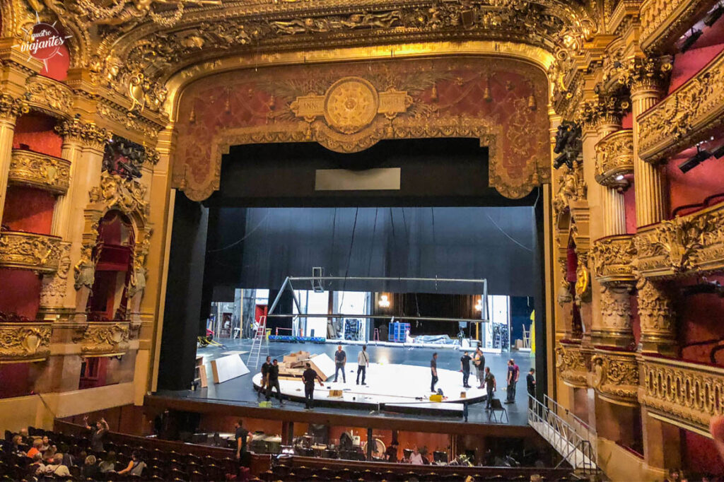 vista do palco da sala espetáculos na ópera garnier