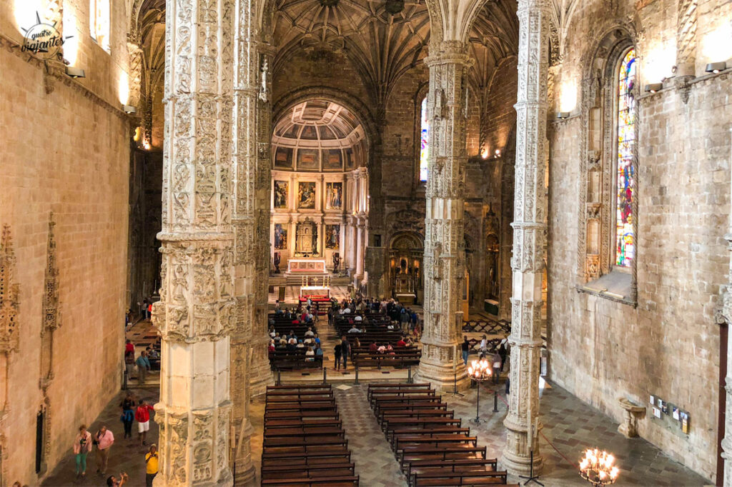 interior da igreja Santa Maria de Belem, no mosteiro dos Jeronimos.