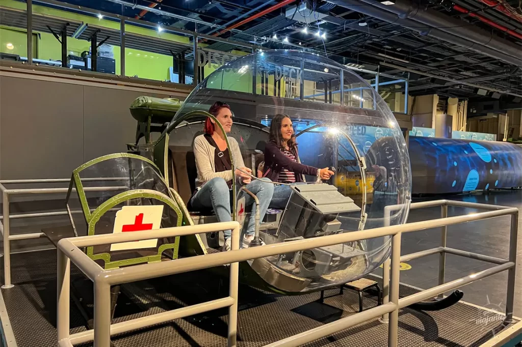 Interior do Museu do Ar, Mar e Espaço de Nova York.