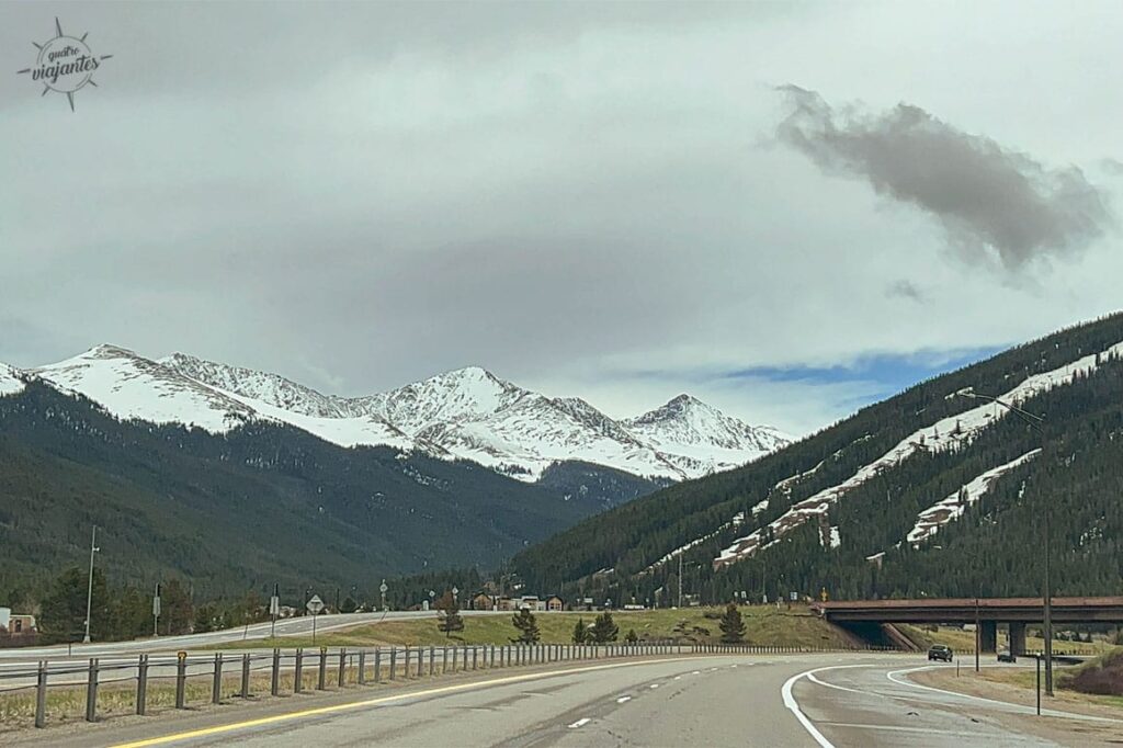 estrada I-70 com neve