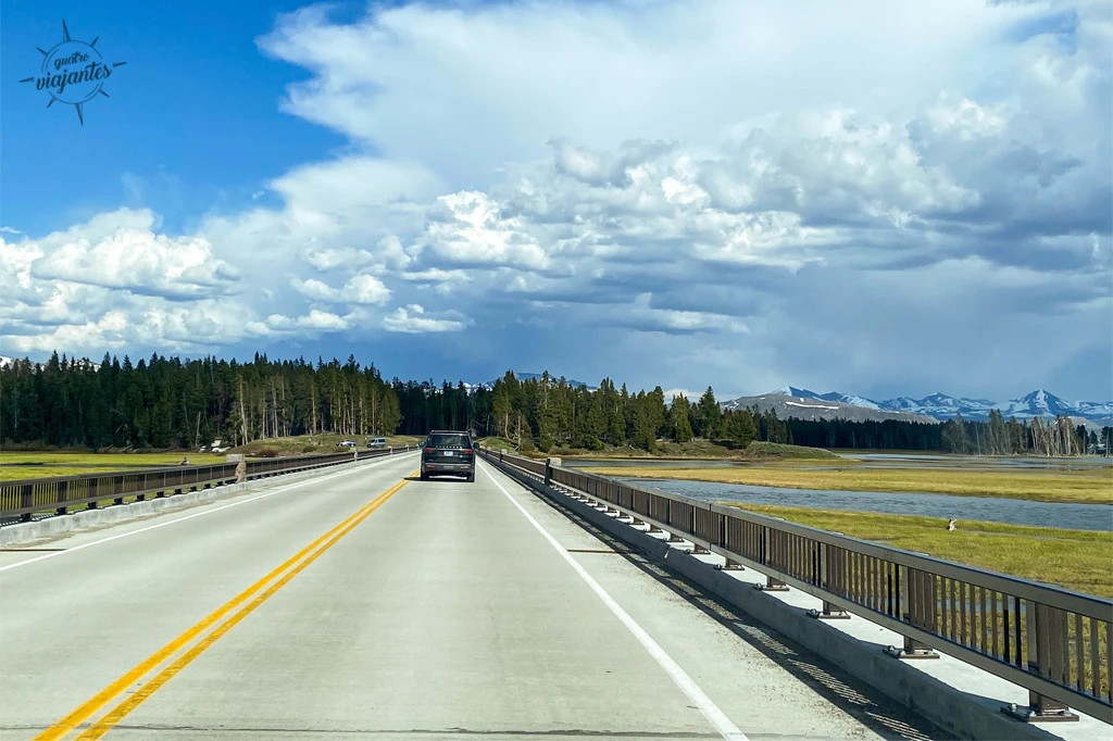 saindo do parque yellowstone