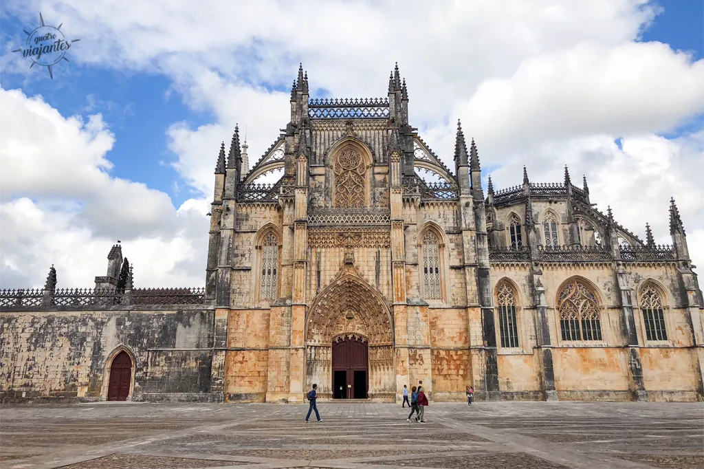 vista do Mosteiro da Batalha em Potugal