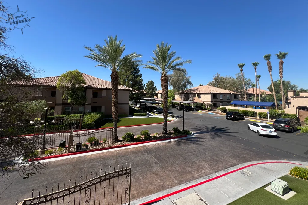 Estacionamento interno do hotel hilton vacation club desert retreat las vegas