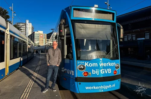 Tram do transporte público de Amsterdam