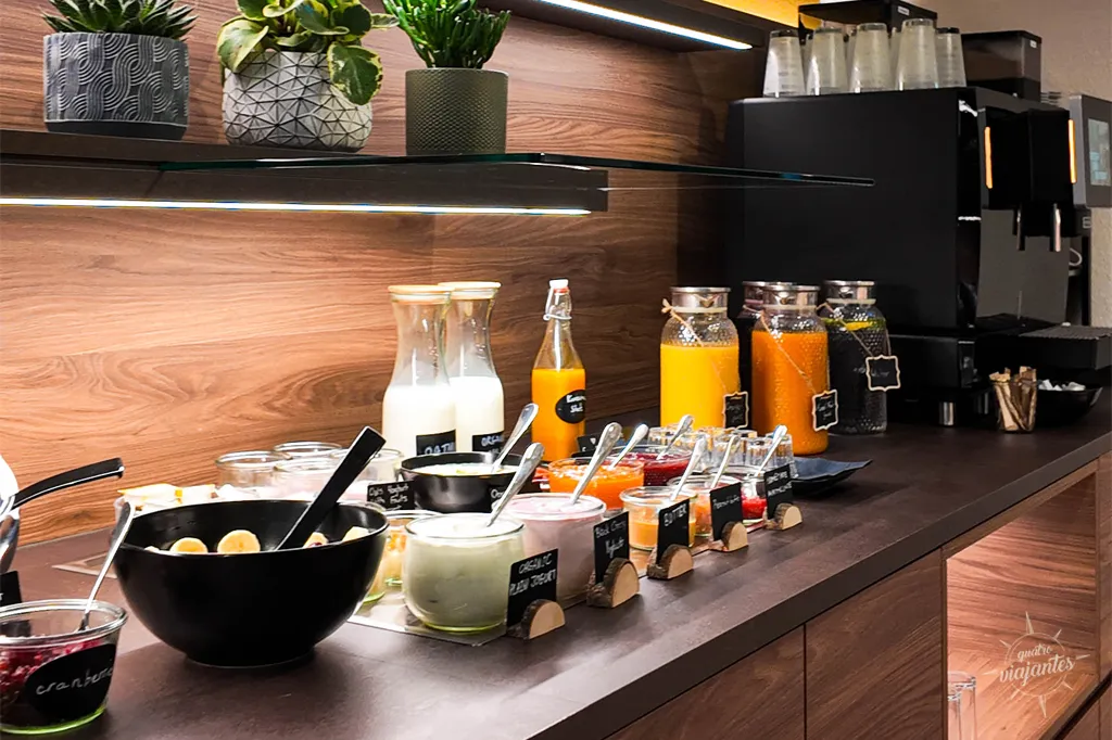 Buffet de café da manhã do Hotel Sandkorn, em Nuremberg