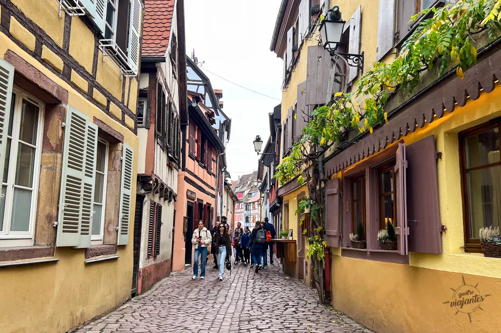 Ruela da cidade de Colmar na França.