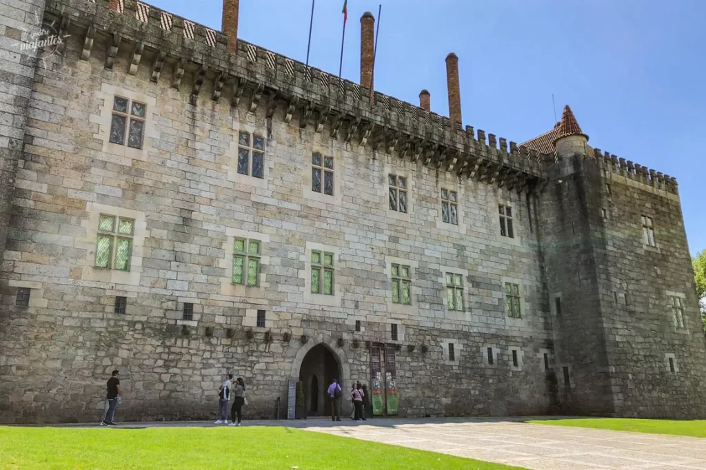 Paço dos Duques de Bragança em Guimarães, palácio renascentista Portugal