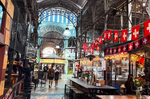 Interior do mercado de San Telmo Buenos Aires.